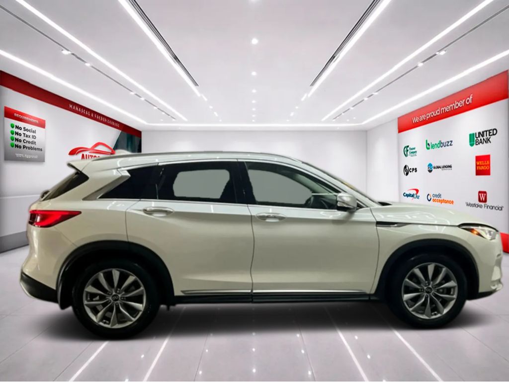 2021 INFINITI QX50 Essential - Photo 9