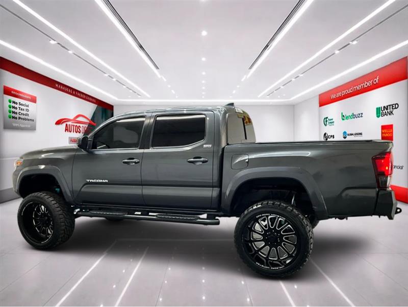 2019 TOYOTA TACOMA SR5