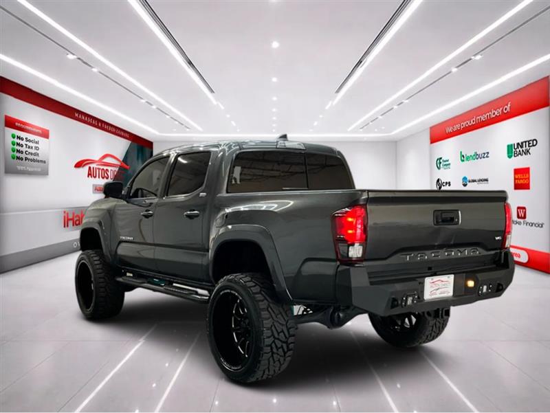 2019 TOYOTA TACOMA SR5