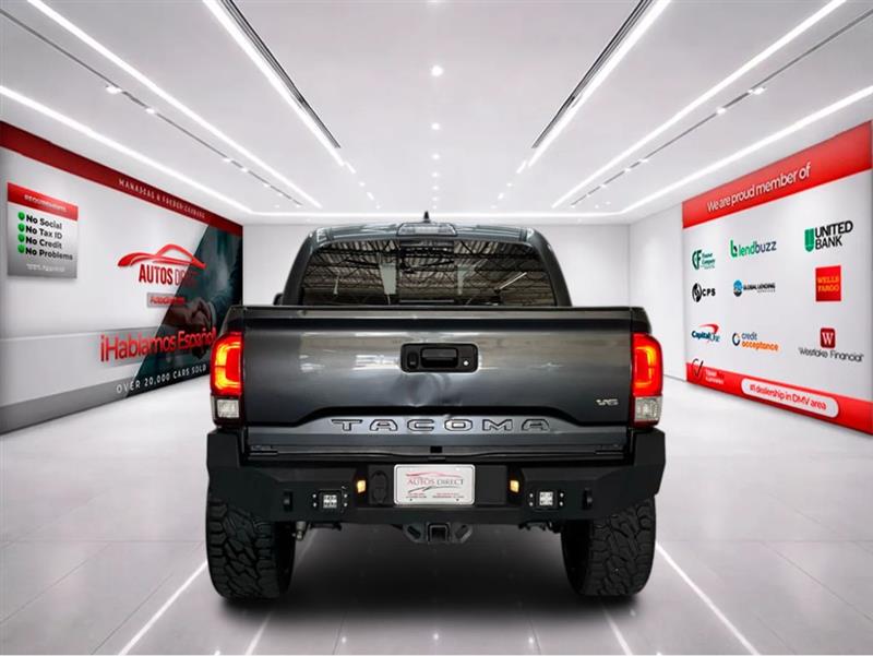 2019 TOYOTA TACOMA SR5