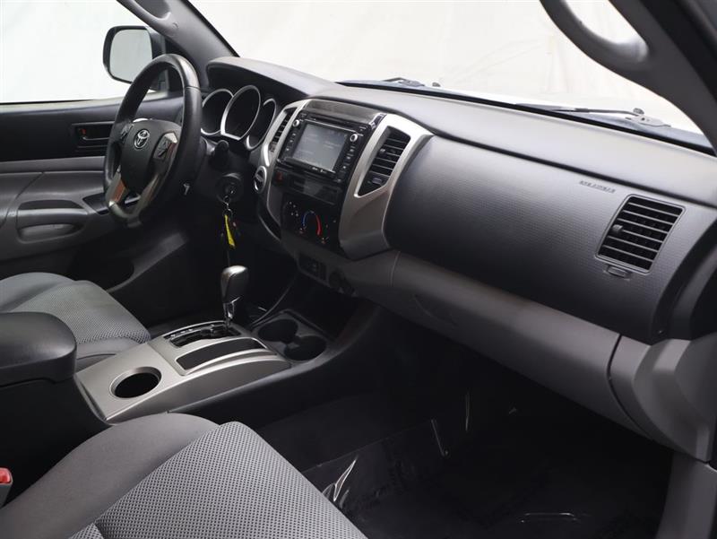 2015 TOYOTA TACOMA 