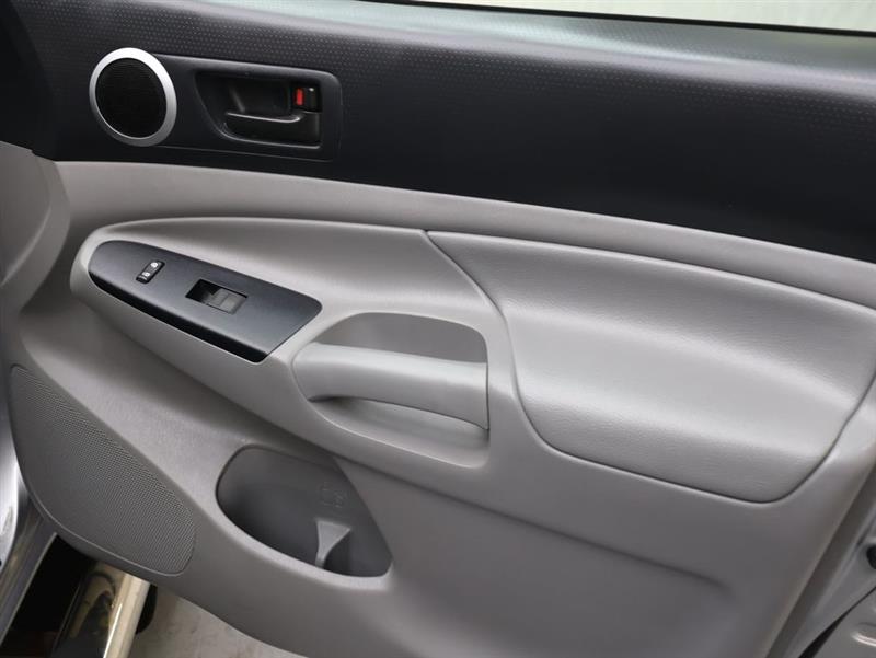 2015 TOYOTA TACOMA 
