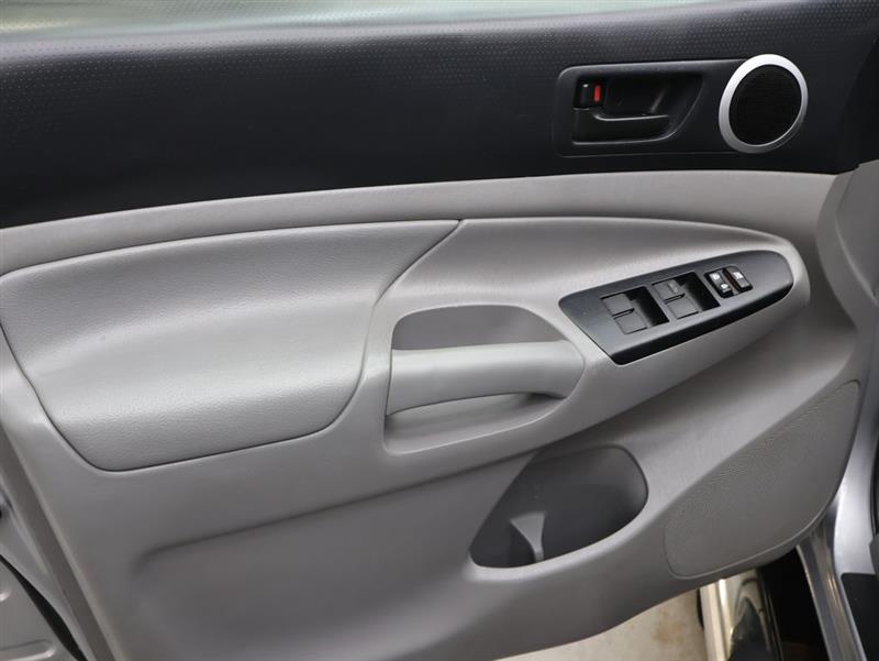 2015 TOYOTA TACOMA 