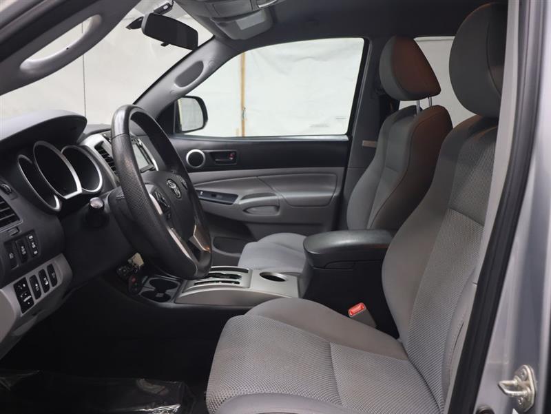 2015 TOYOTA TACOMA 