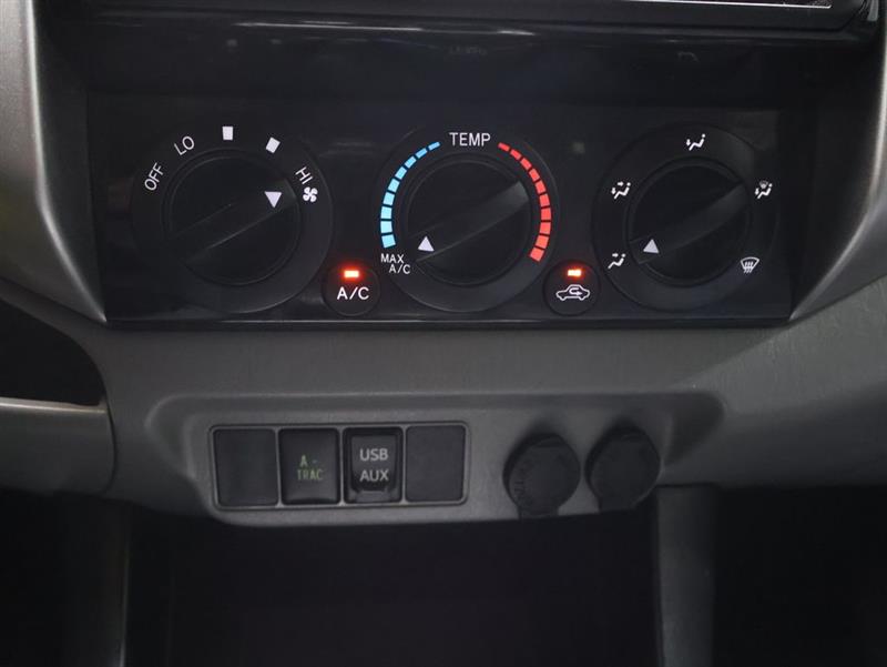 2015 TOYOTA TACOMA 