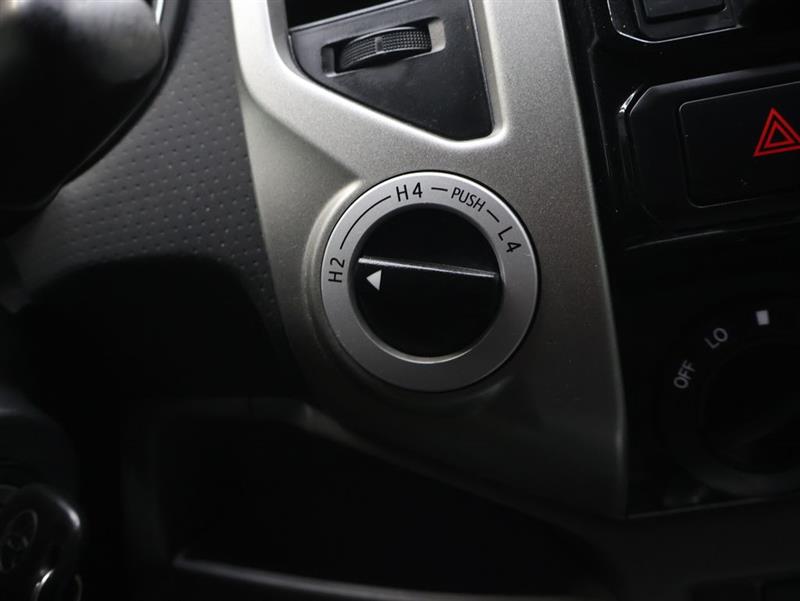 2015 TOYOTA TACOMA 