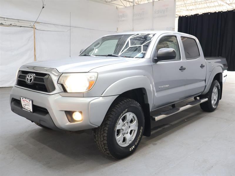 2015 TOYOTA TACOMA 