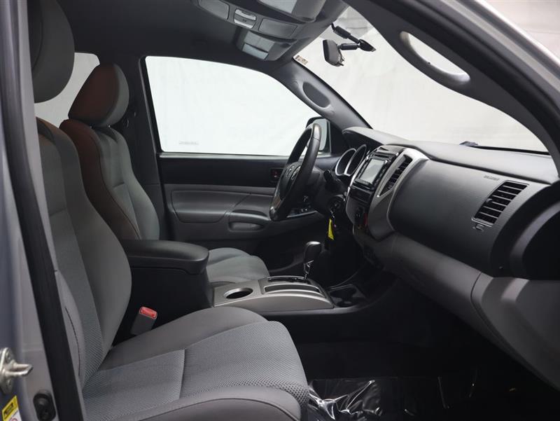 2015 TOYOTA TACOMA 