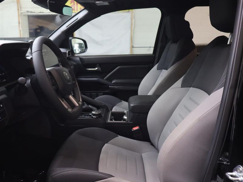 2025 TOYOTA TACOMA TRD Sport Hybrid
