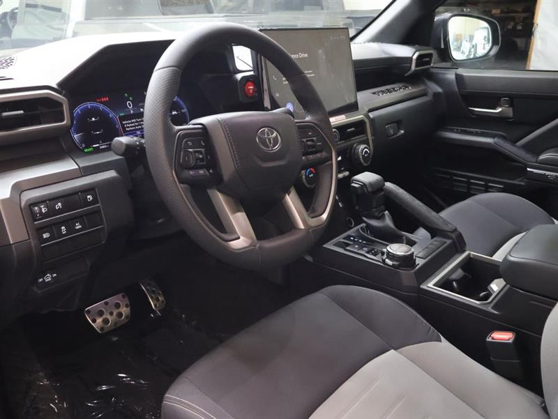 2025 TOYOTA TACOMA TRD Sport Hybrid