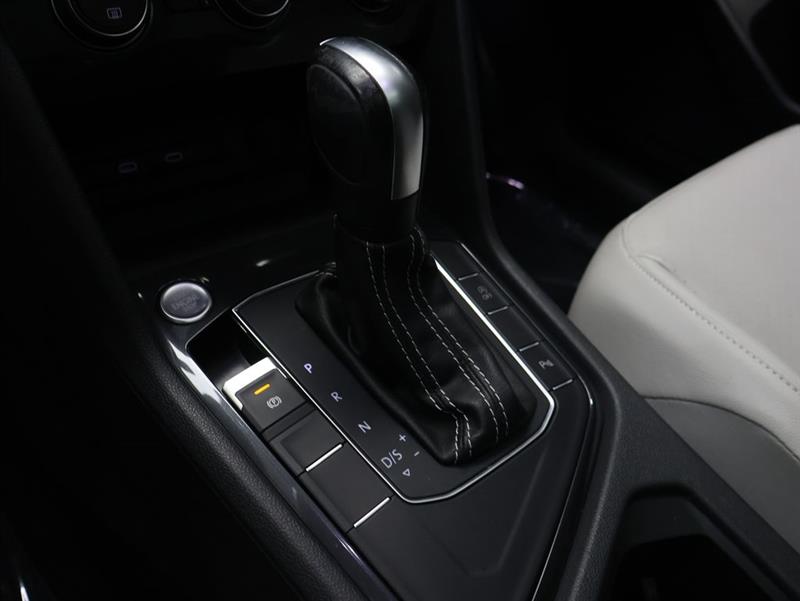 2021 VOLKSWAGEN TIGUAN SEL