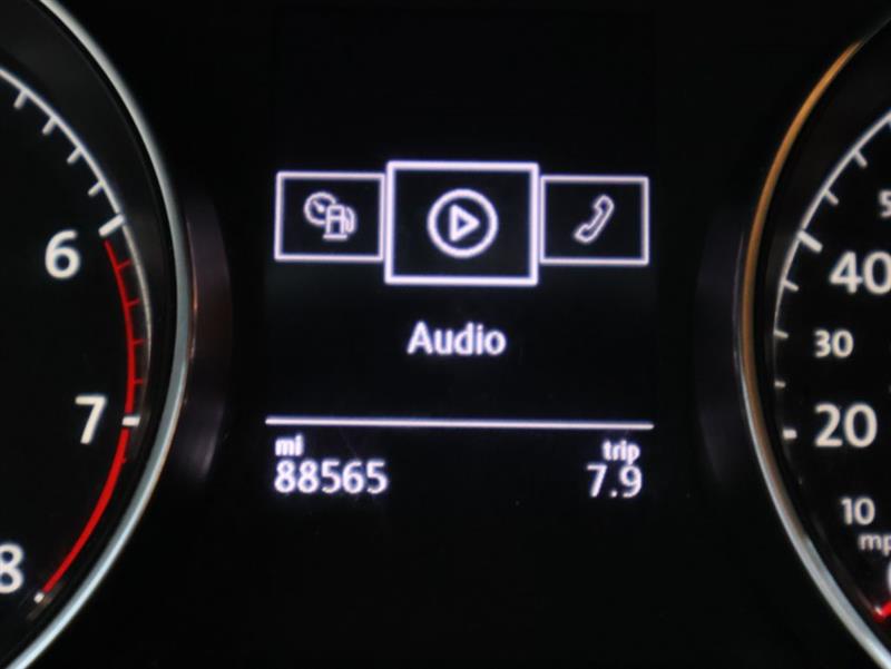 2019 VOLKSWAGEN GOLF S