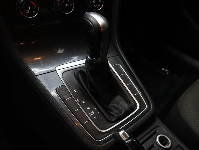 2019 VOLKSWAGEN GOLF S