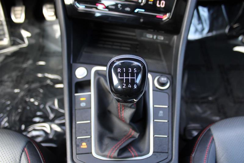 2025 VOLKSWAGEN JETTA GLI Autobahn