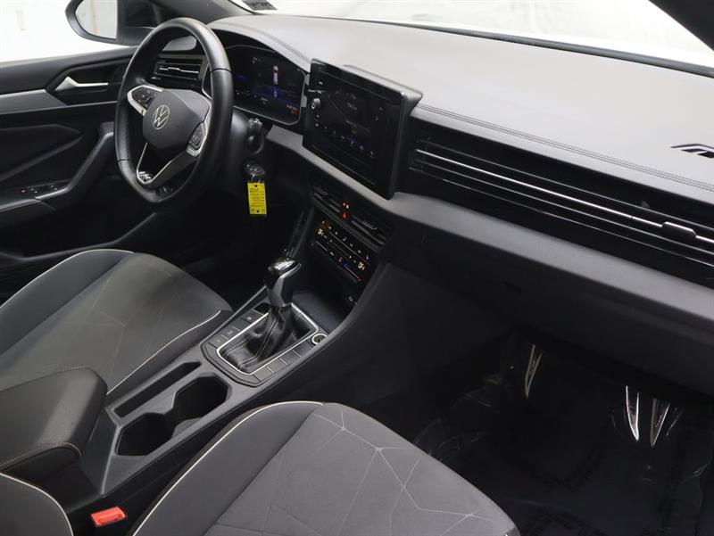2025 VOLKSWAGEN JETTA SPORT