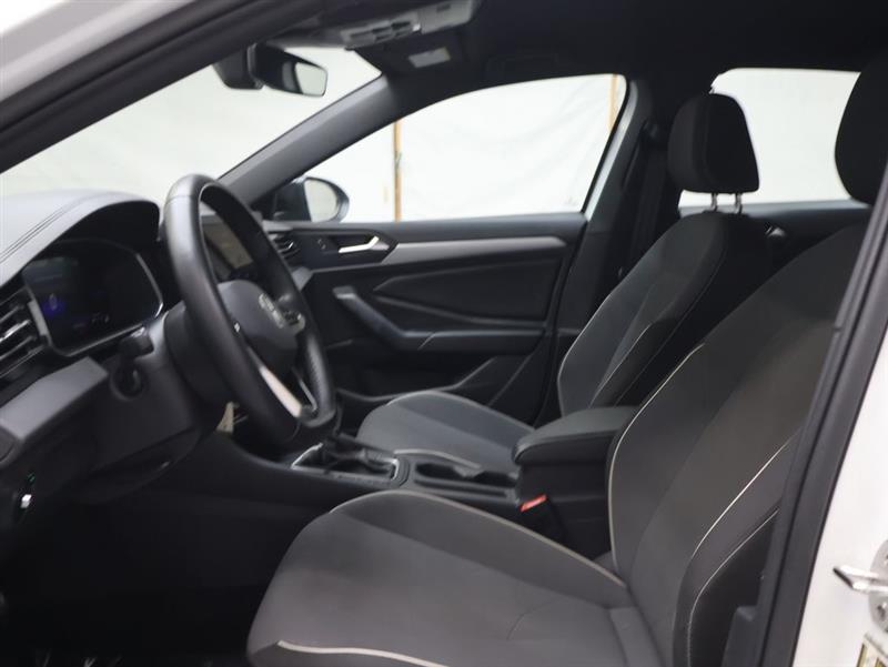 2025 VOLKSWAGEN JETTA SPORT