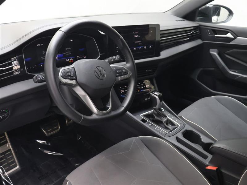 2025 VOLKSWAGEN JETTA SPORT