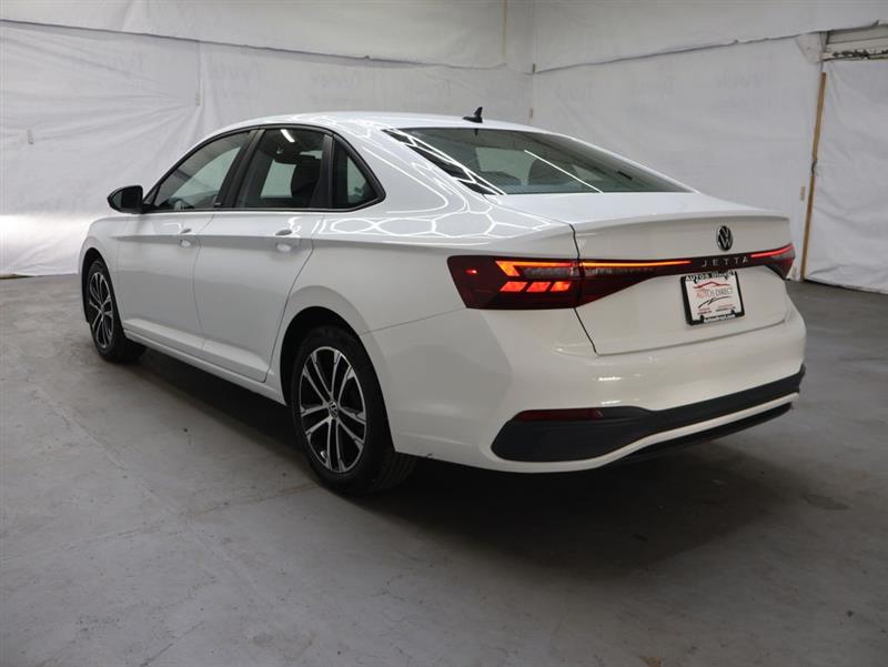 2025 VOLKSWAGEN JETTA SPORT