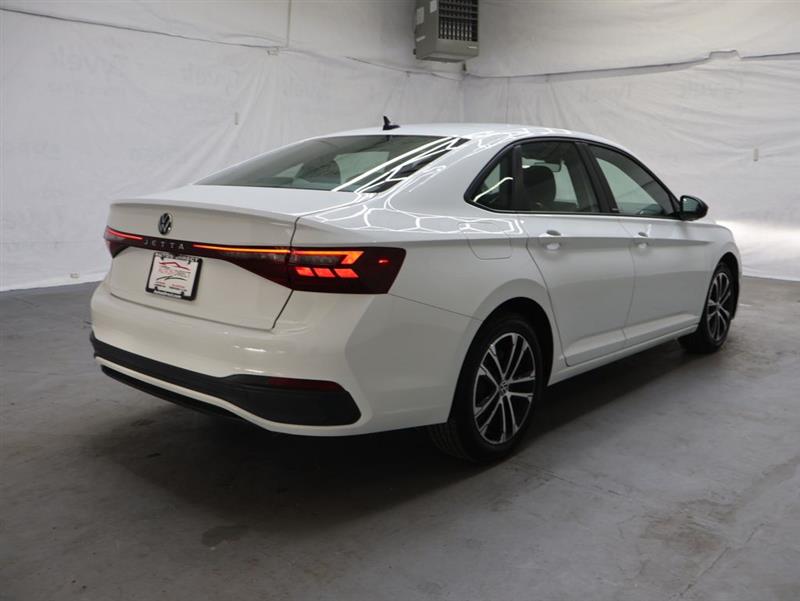 2025 VOLKSWAGEN JETTA SPORT