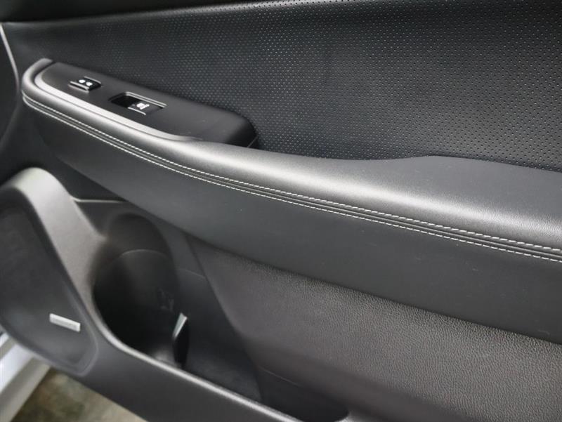 2017 SUBARU LEGACY LIMITED