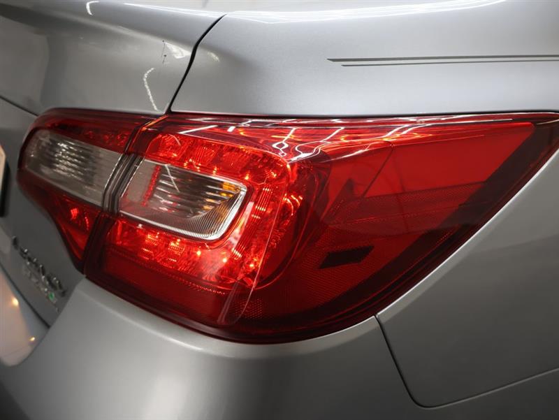2017 SUBARU LEGACY LIMITED
