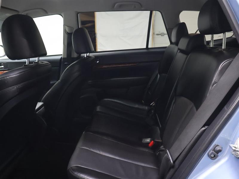2012 SUBARU OUTBACK 2.5I LIMITED