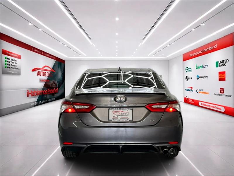 2019 TOYOTA CAMRY SE