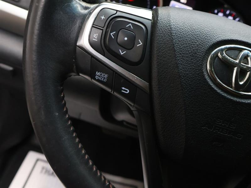 2016 TOYOTA CAMRY SE