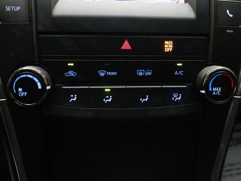2016 TOYOTA CAMRY SE