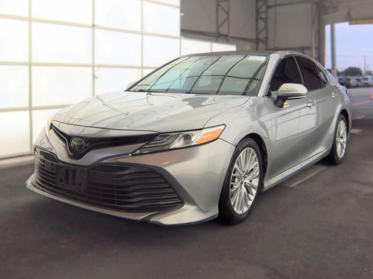 2019 TOYOTA CAMRY V6