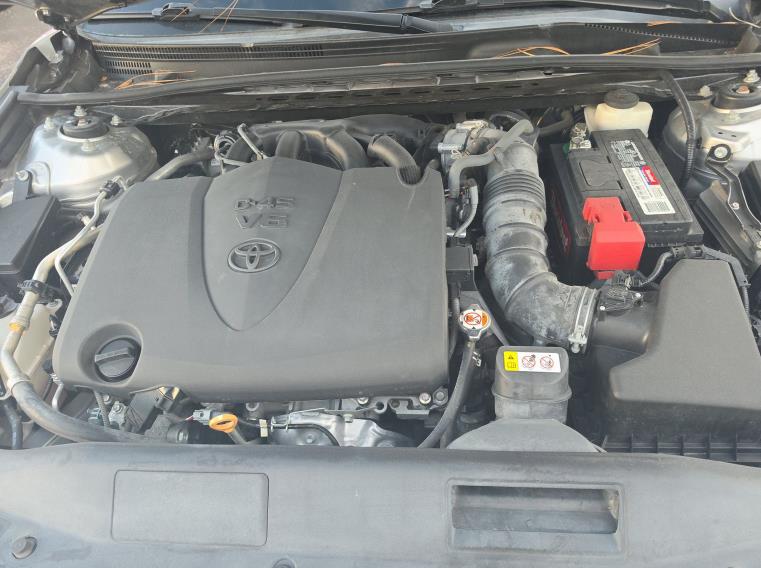 2019 TOYOTA CAMRY V6