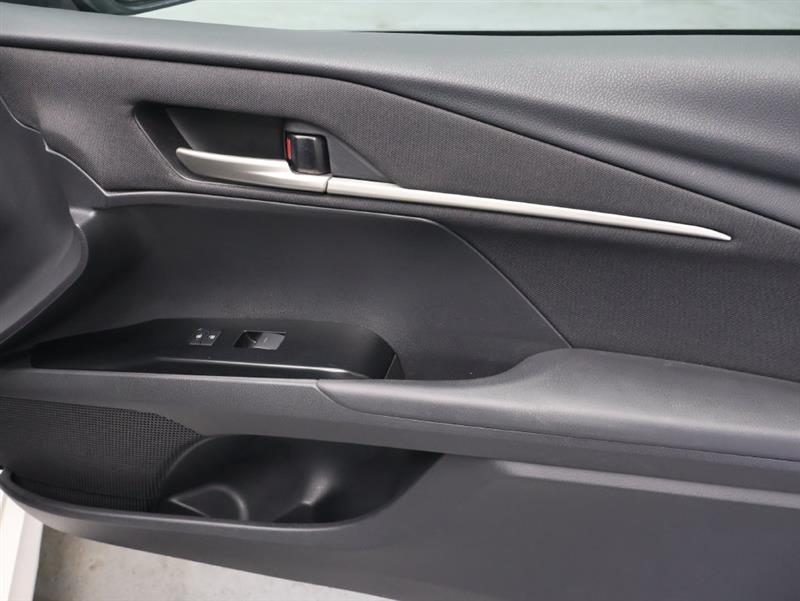 2025 TOYOTA CAMRY LE/SE/XLE/XSE