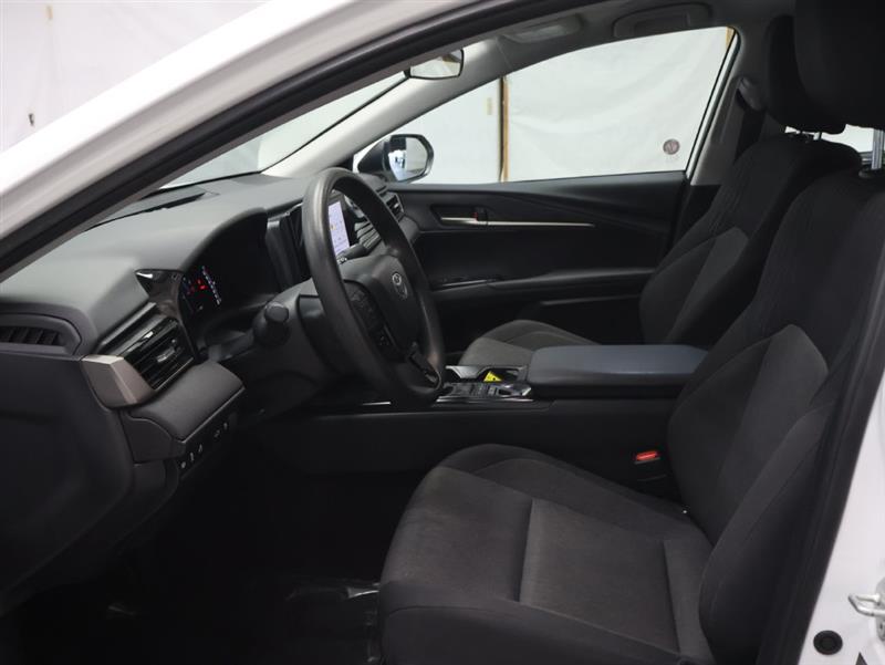 2025 TOYOTA CAMRY LE/SE/XLE/XSE