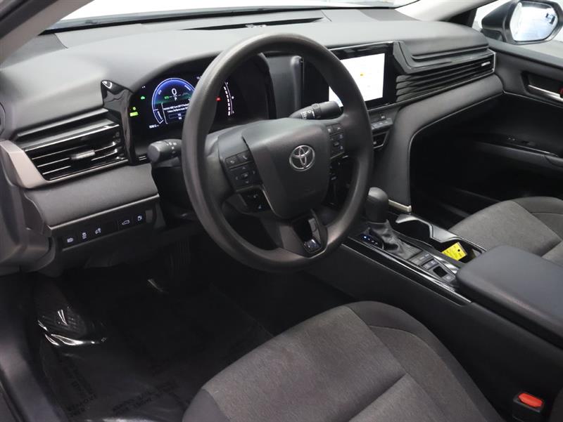 2025 TOYOTA CAMRY LE/SE/XLE/XSE