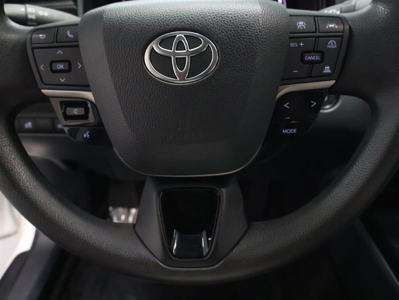 2025 TOYOTA CAMRY LE/SE/XLE/XSE