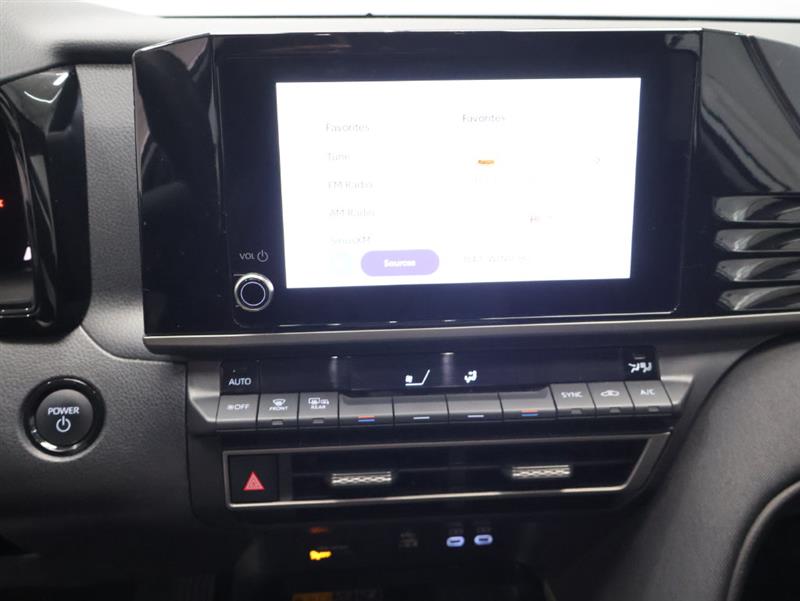 2025 TOYOTA CAMRY LE/SE/XLE/XSE