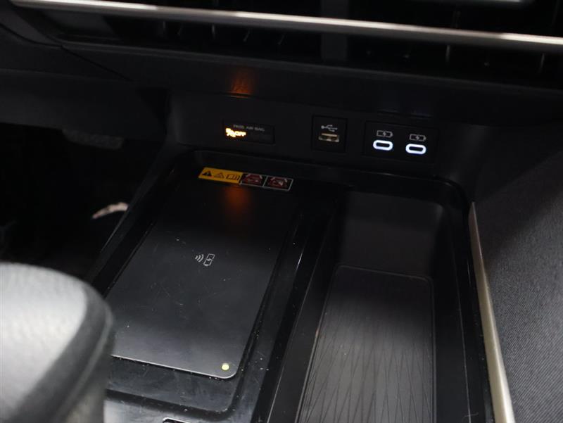 2025 TOYOTA CAMRY LE/SE/XLE/XSE