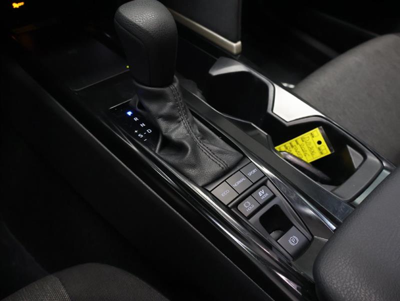 2025 TOYOTA CAMRY LE/SE/XLE/XSE