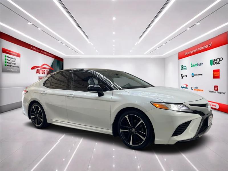 2020 TOYOTA CAMRY XSE