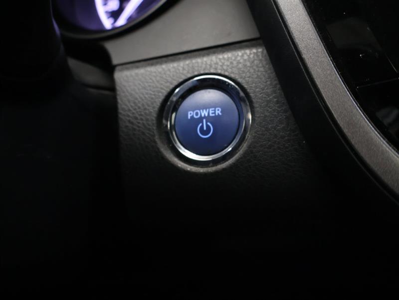 2023 TOYOTA CAMRY HYBRID SE