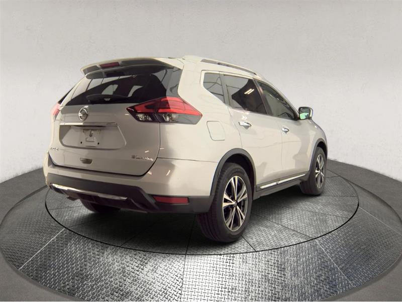 2017 NISSAN ROGUE SL