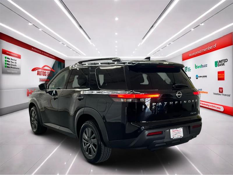 2022 NISSAN PATHFINDER SV