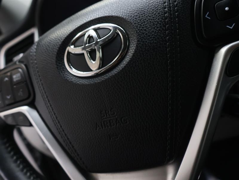 2016 TOYOTA HIGHLANDER LE PLUS