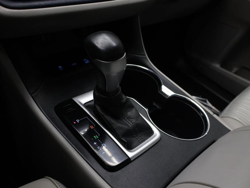 2016 TOYOTA HIGHLANDER LE PLUS