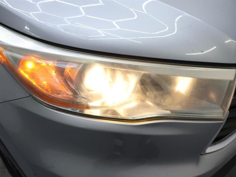 2016 TOYOTA HIGHLANDER LE PLUS