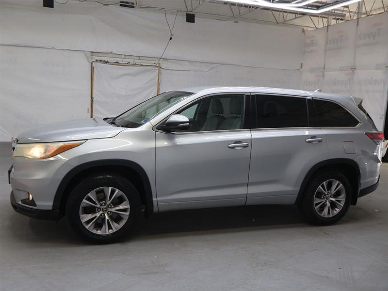 2016 TOYOTA HIGHLANDER LE PLUS