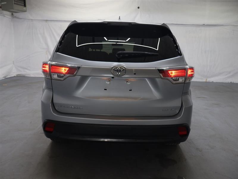 2016 TOYOTA HIGHLANDER LE PLUS