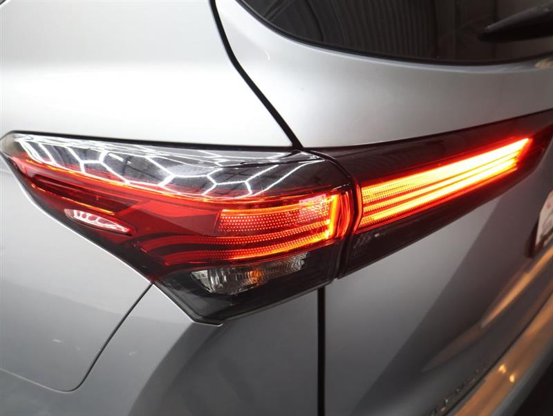 2021 TOYOTA HIGHLANDER L