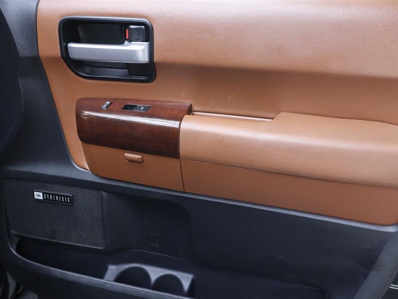 2016 TOYOTA SEQUOIA PLATINUM