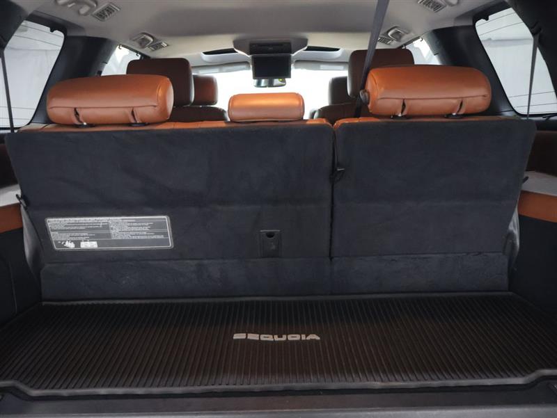 2016 TOYOTA SEQUOIA PLATINUM
